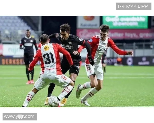 布雷达与海伦芬历史对决回顾及两队发展历程分析